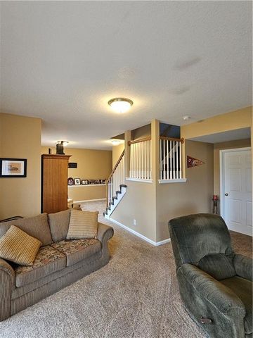 211 Essex Drive, Smithville, MO 64089