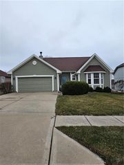 211 Essex Drive, Smithville, MO 64089