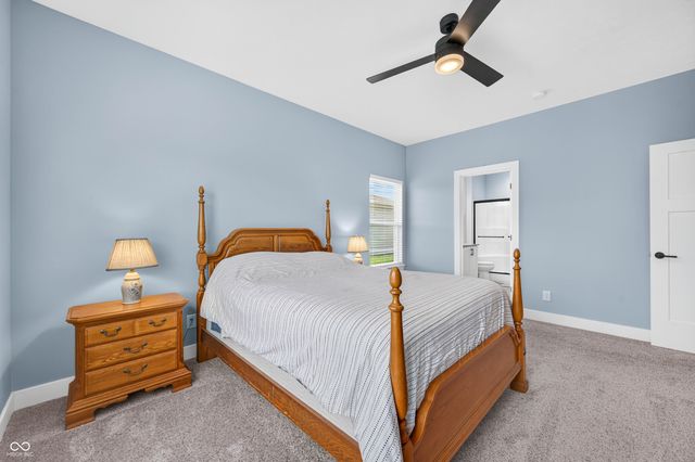 705 N Sobota Way, Trafalgar, IN 46181