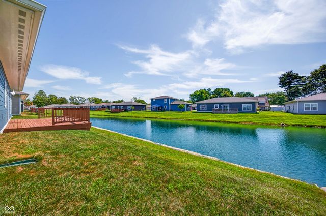705 N Sobota Way, Trafalgar, IN 46181