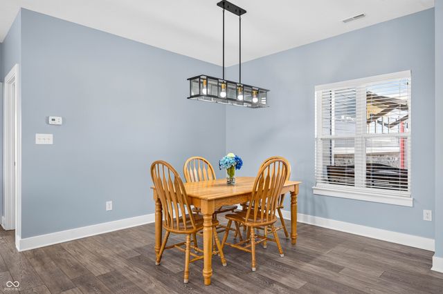 705 N Sobota Way, Trafalgar, IN 46181