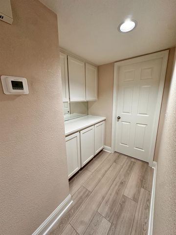 5201 W Magill Avenue, Fresno, CA 93722