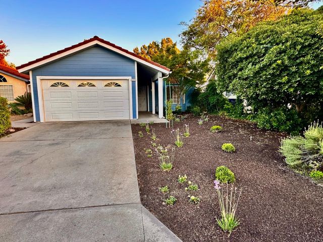 5201 W Magill Avenue, Fresno, CA 93722