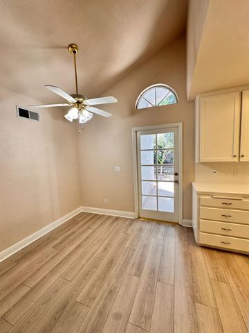 5201 W Magill Avenue, Fresno, CA 93722
