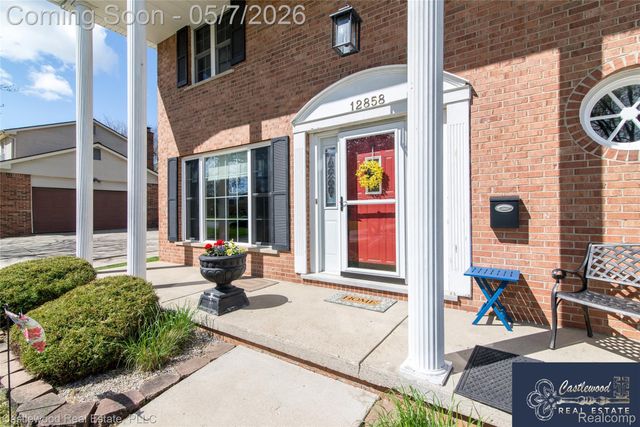 12858 Croftshire Drive, Grand Blanc, MI 48439