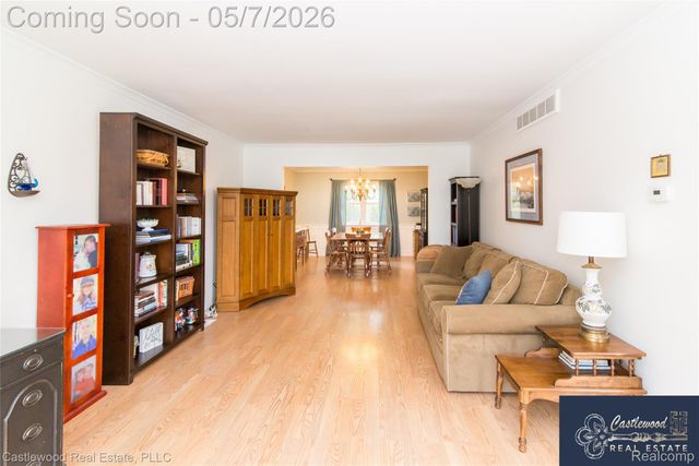 12858 Croftshire Drive, Grand Blanc, MI 48439
