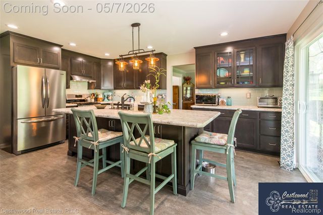 12858 Croftshire Drive, Grand Blanc, MI 48439