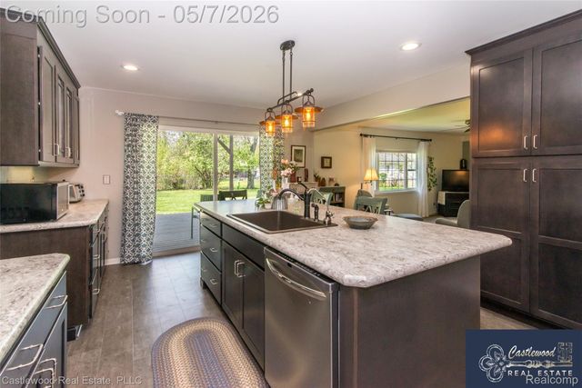 12858 Croftshire Drive, Grand Blanc, MI 48439