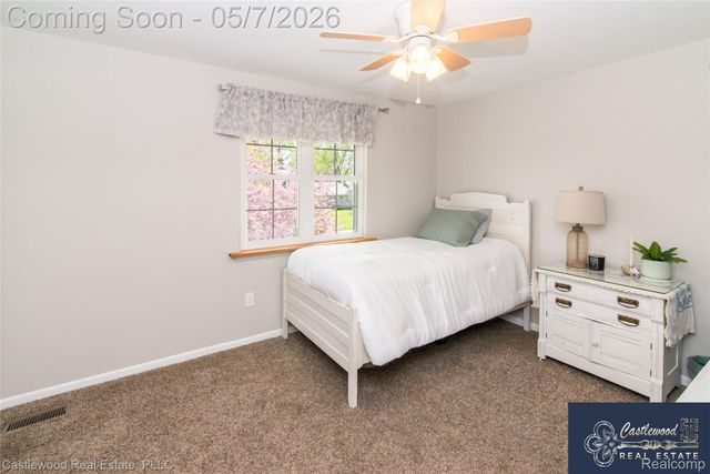 12858 Croftshire Drive, Grand Blanc, MI 48439