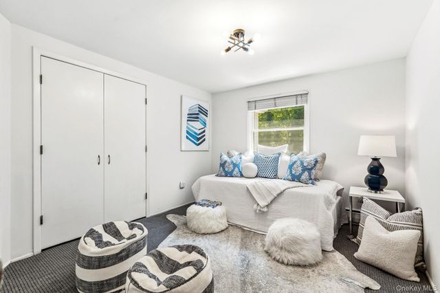 39 Lambert Lane, New Rochelle, NY 10804