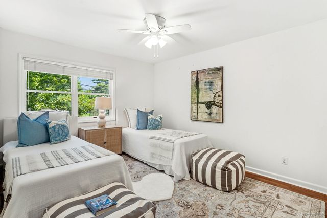39 Lambert Lane, New Rochelle, NY 10804