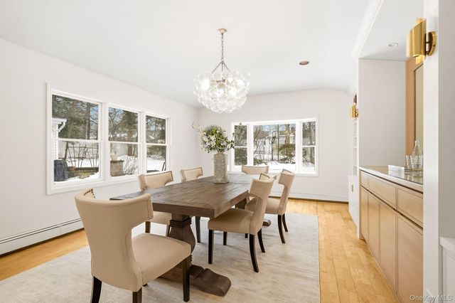 39 Lambert Lane, New Rochelle, NY 10804