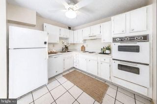 307 YOAKUM PKWY #802, Alexandria, VA 22304
