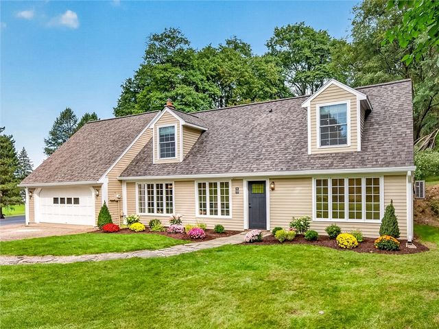 7572 Trotwood Lane, Victor, NY 14564