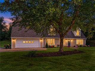7572 Trotwood Lane, Victor, NY 14564