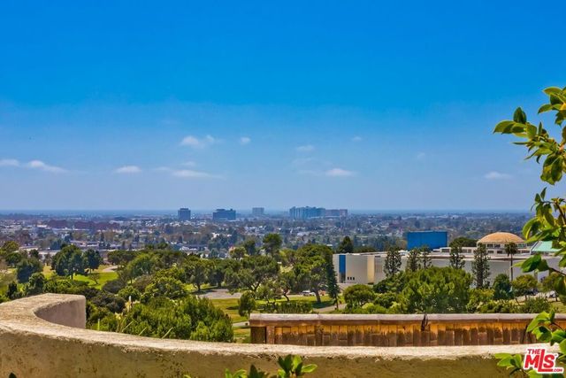 5311 Shenandoah Avenue, Los Angeles, CA 90056