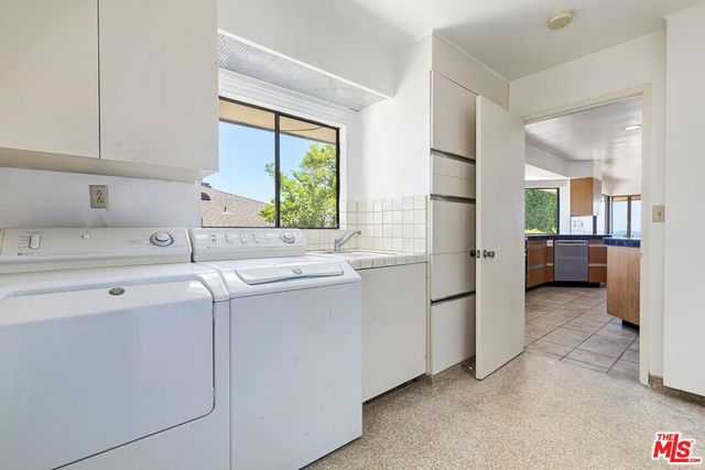 5311 Shenandoah Avenue, Los Angeles, CA 90056