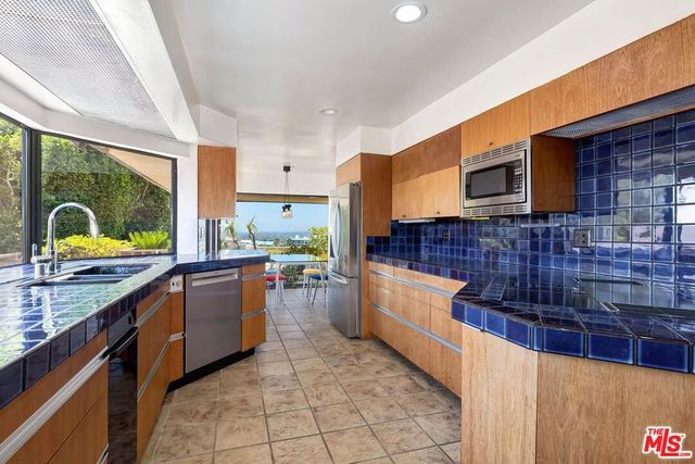 5311 Shenandoah Avenue, Los Angeles, CA 90056