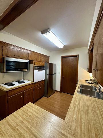 11311 Swallow Street NW, Coon Rapids, MN 55433