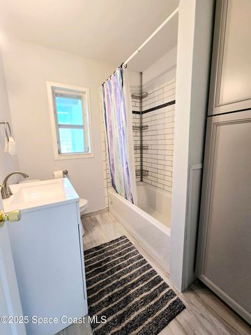 484 Poinciana Drive, Melbourne, FL 32935