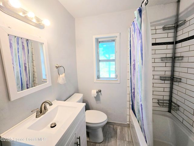 484 Poinciana Drive, Melbourne, FL 32935