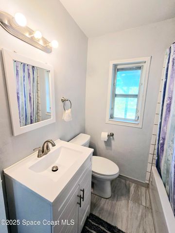 484 Poinciana Drive, Melbourne, FL 32935