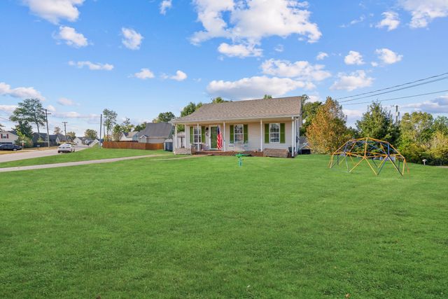 1005 Winesap Rd, Clarksville, TN 37040