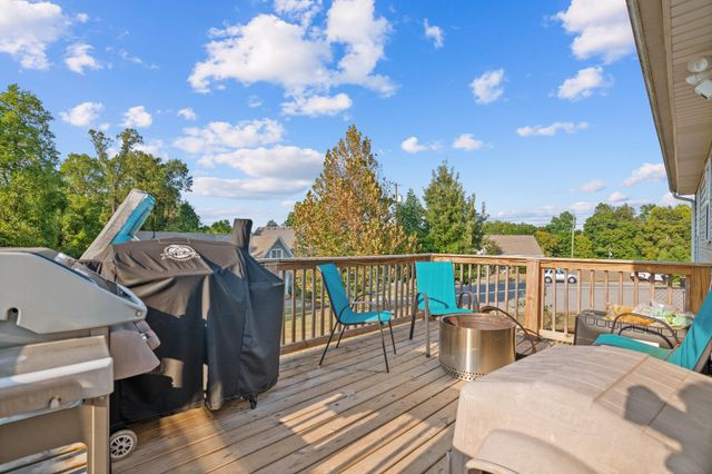 1005 Winesap Rd, Clarksville, TN 37040