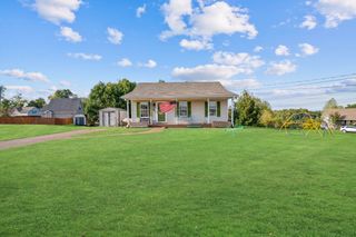 1005 Winesap Rd, Clarksville, TN 37040