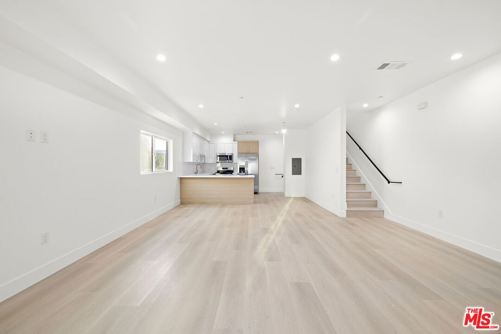 5651 Case Avenue, North Hollywood, CA 91601 — photo 3