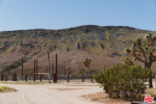 55626 Pipes Canyon Road, Yucca Valley, CA 92284