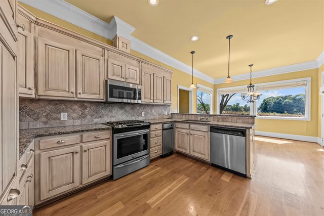 1240 Dixie Highway, Madison, GA 30650