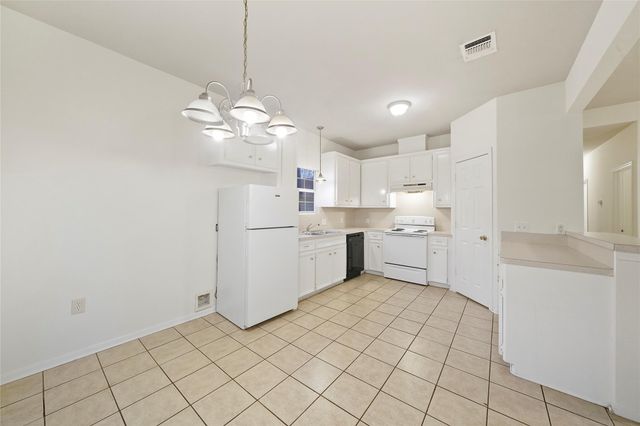 5502 Finch Street B, Houston, TX 77028