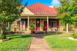 303 W Austin, Fredericksburg, TX 78624