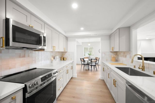 4012 Mount Acadia, San Diego, CA 92111