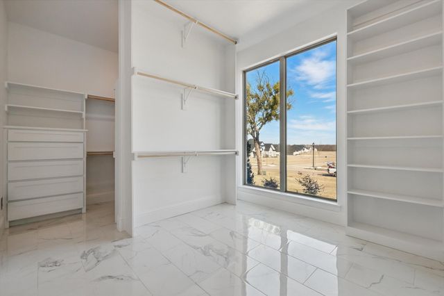 309 Stoney Creek Boulevard, Sunnyvale, TX 75182