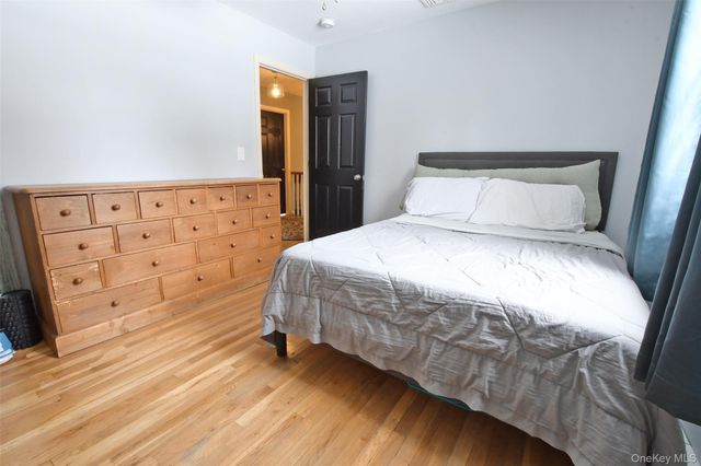 11 Reynolds Road, Shoreham, NY 11786