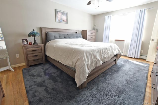 11 Reynolds Road, Shoreham, NY 11786