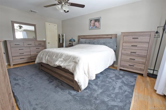 11 Reynolds Road, Shoreham, NY 11786