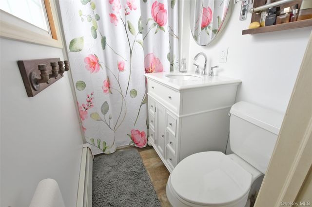 11 Reynolds Road, Shoreham, NY 11786