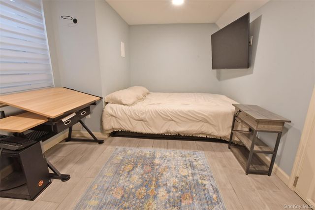 11 Reynolds Road, Shoreham, NY 11786