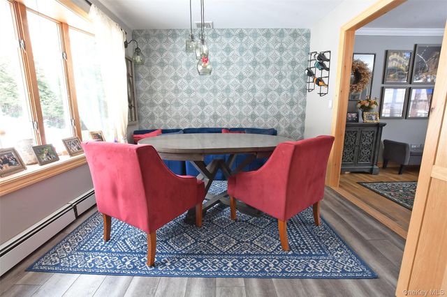 11 Reynolds Road, Shoreham, NY 11786