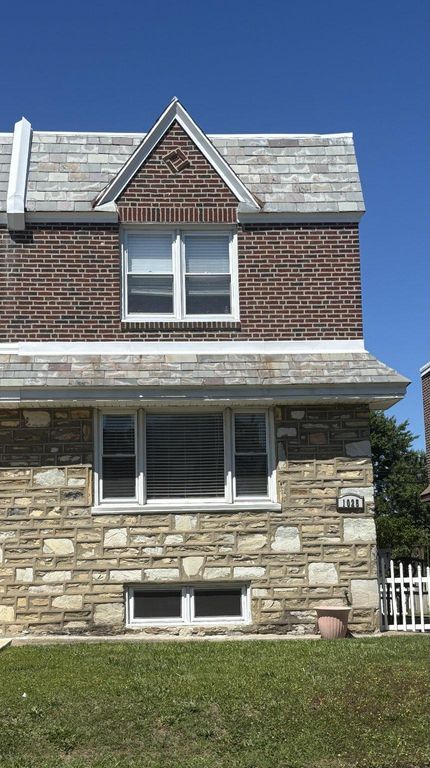 1025 FRIENDSHIP ST, Philadelphia, PA 19111