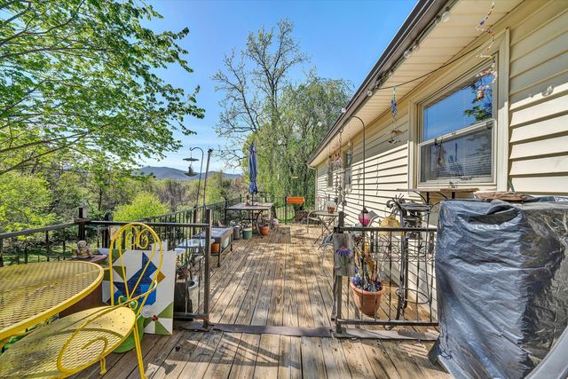 262 Mountain View RD, Troutville, VA 24175