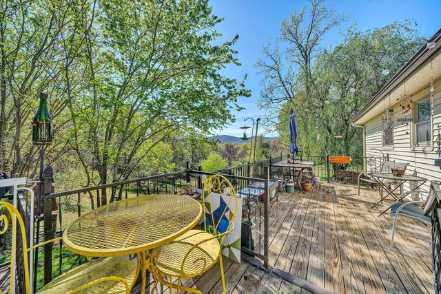 262 Mountain View RD, Troutville, VA 24175