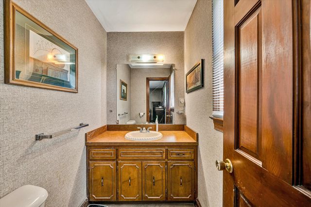 262 Mountain View RD, Troutville, VA 24175