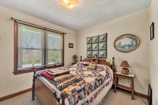 262 Mountain View RD, Troutville, VA 24175