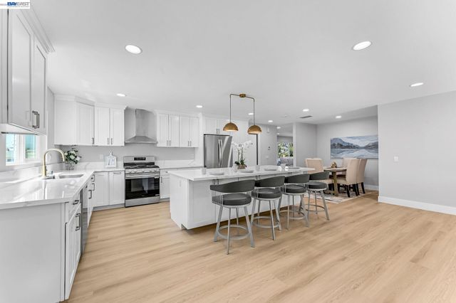 2624 Damien Ave, La Verne, CA 91750