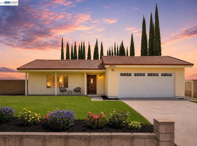 2624 Damien Ave, La Verne, CA 91750