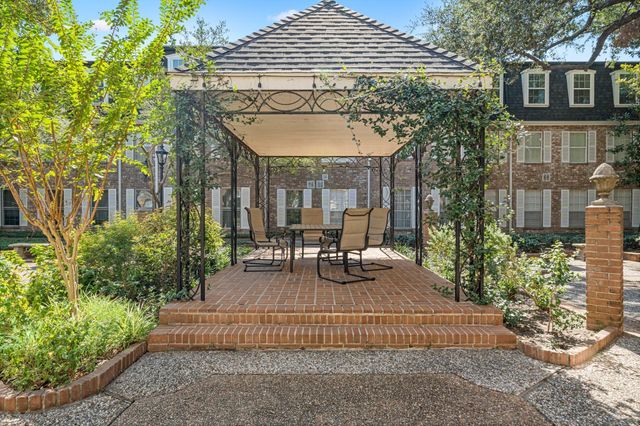 355 N Post Oak Lane 742, Houston, TX 77024